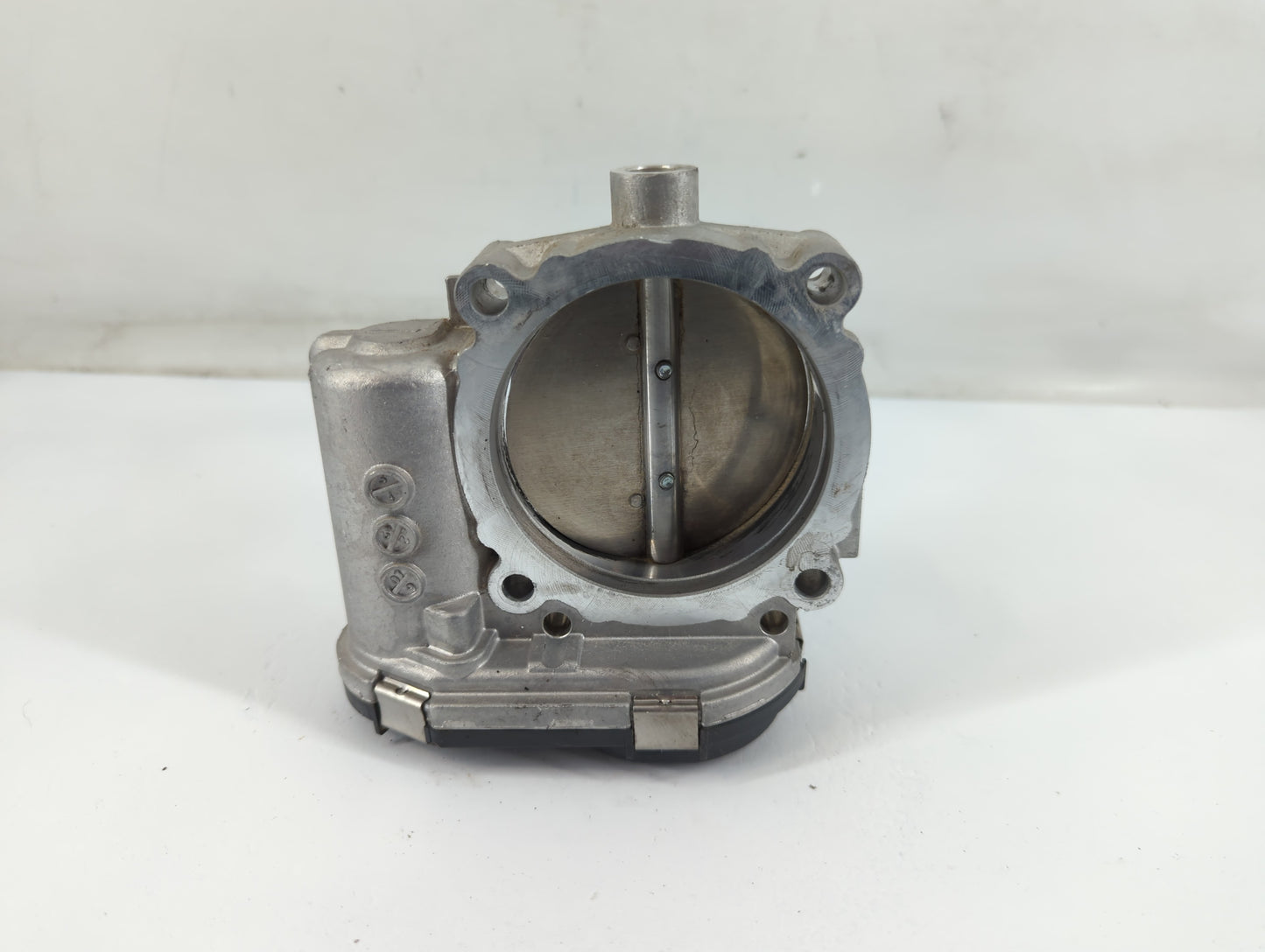 2011-2022 Chrysler 300 Throttle Body P/N:05184349ac Fits Fits 2011 2012 2013 2014 2015 2016 2017 2018 2019 2020 2021 2022 OEM Used Auto Parts
