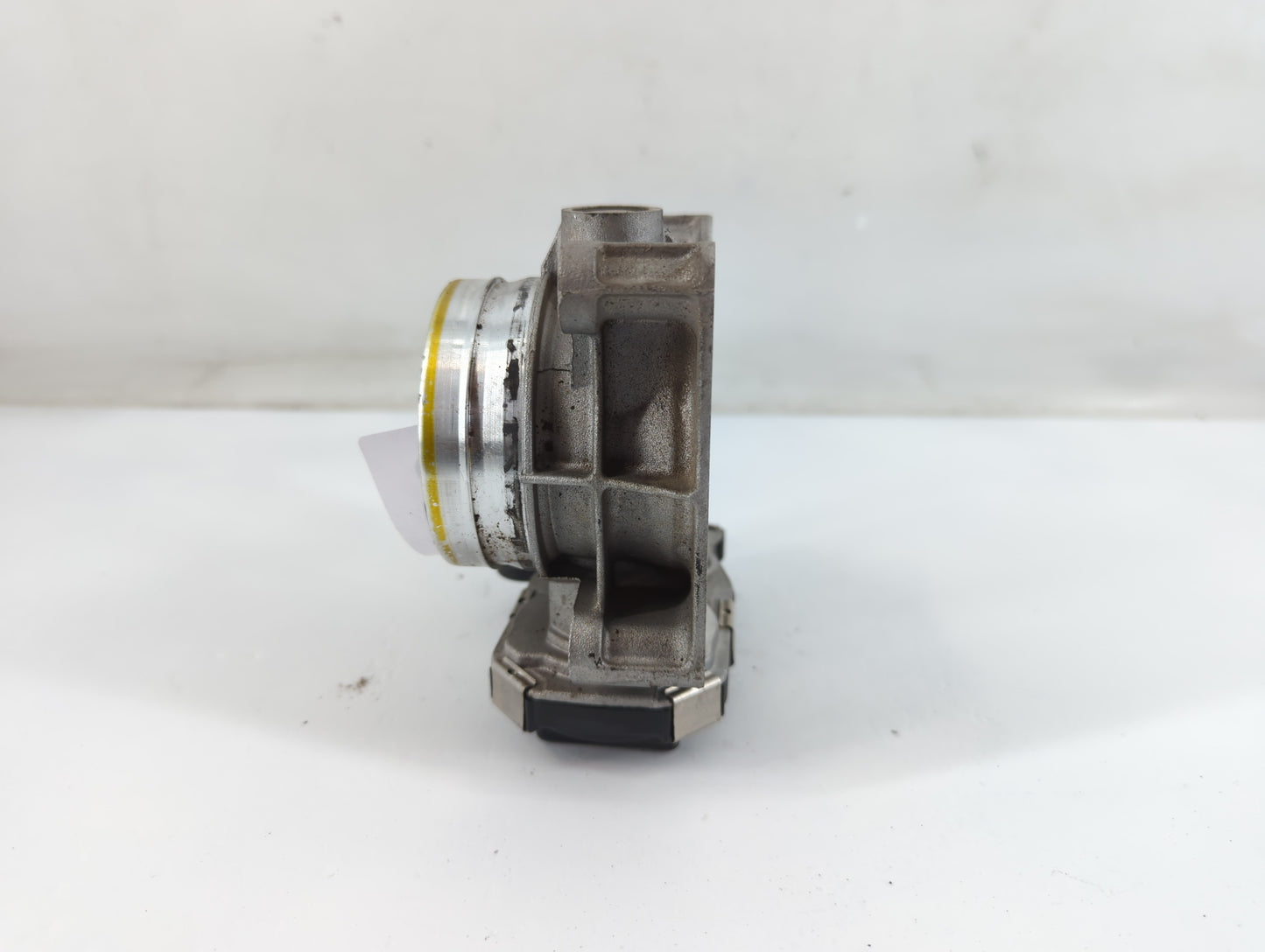 2014-2019 Cadillac Cts Throttle Body P/N:12670837AA Fits Fits 2013 2014 2015 2016 2017 2018 2019 2020 2021 OEM Used Auto Parts