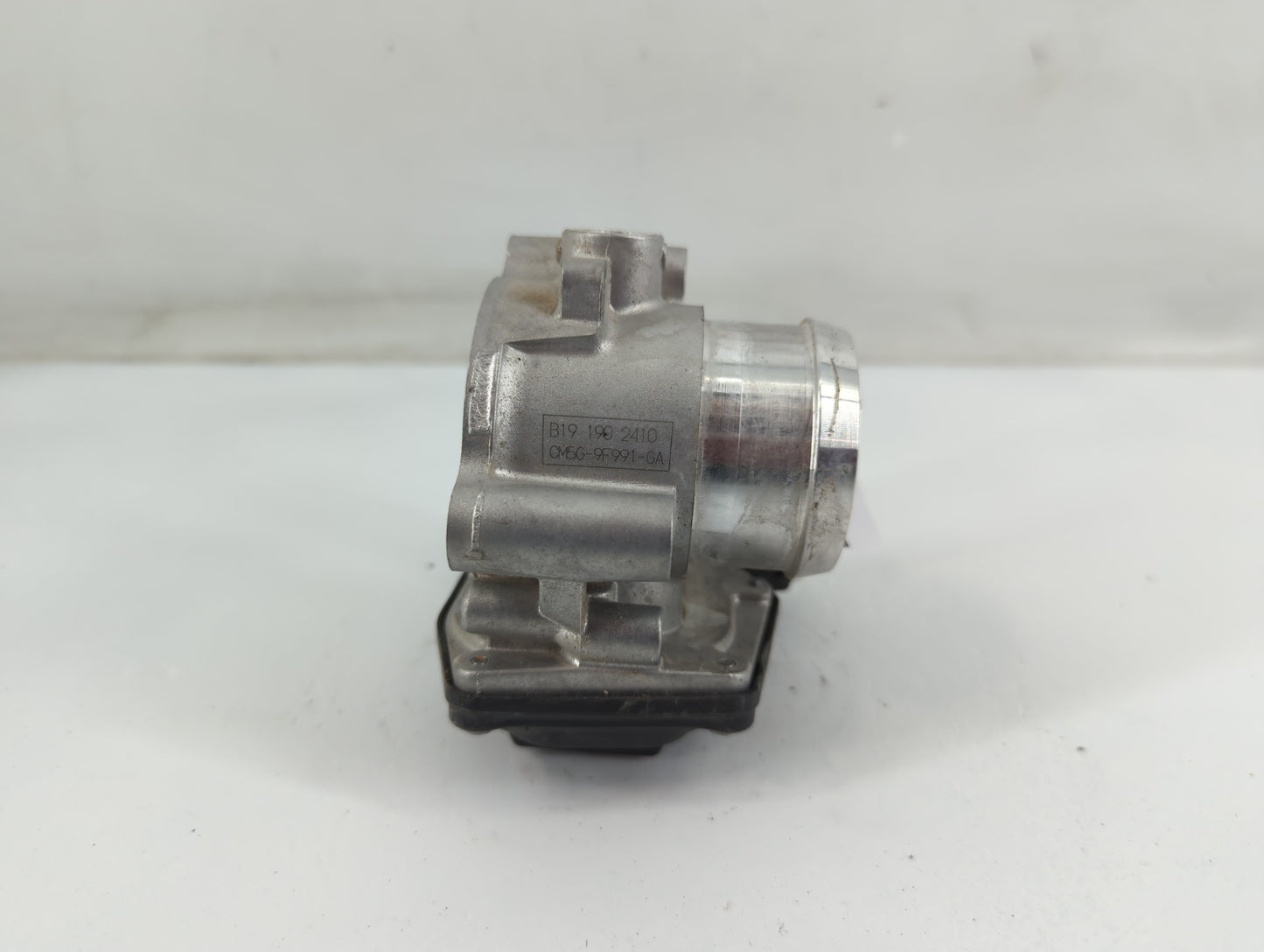 2018-2021 Ford Ecosport Throttle Body P/N:5.09890.11 Fits Fits 2018 2019 2020 2021 OEM Used Auto Parts