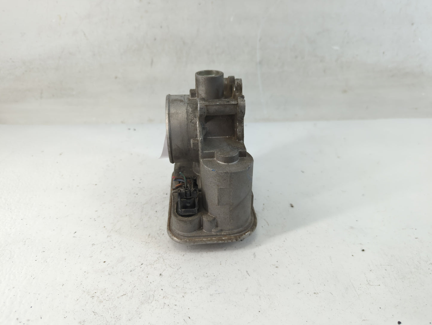 2009-2018 Dodge Journey Throttle Body P/N:04891735AD Fits Fits 2007 2008 2009 2010 2011 2012 2013 2014 2015 2016 2017 2018 OEM Used Auto Parts - Oemusedautoparts1.com