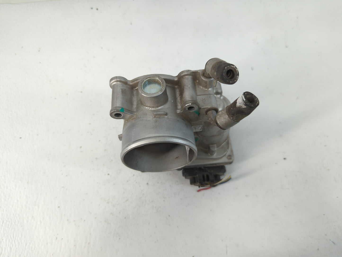 2011-2020 Hyundai Elantra Throttle Body P/N:35100-2E000 Fits Fits 2011 2012 2013 2014 2015 2016 2017 2018 2019 2020 2021 OEM Used Auto Parts - Oemusedautoparts1.com
