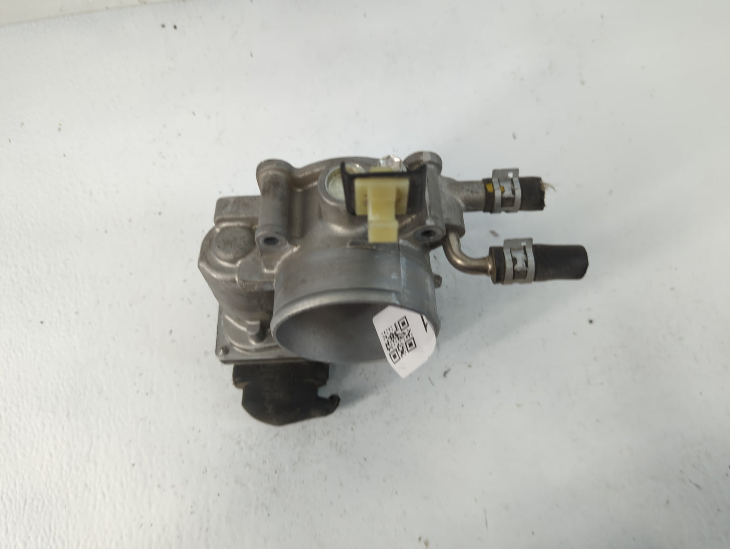 2010-2017 Toyota Camry Throttle Body P/N:22030-0V010 Fits Fits 2009 2010 2011 2012 2013 2014 2015 2016 2017 2018 2019 OEM Used Auto Parts - Oemusedautoparts1.com