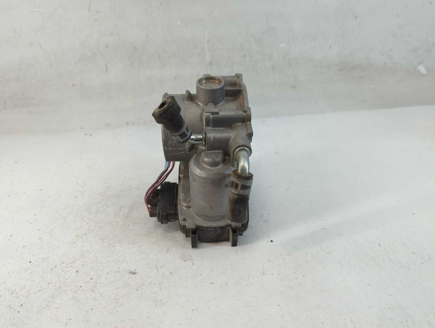 2013-2017 Mitsubishi Outlander Sport Throttle Body Fits Fits 2013 2014 2015 2016 2017 OEM Used Auto Parts - Oemusedautoparts1.com