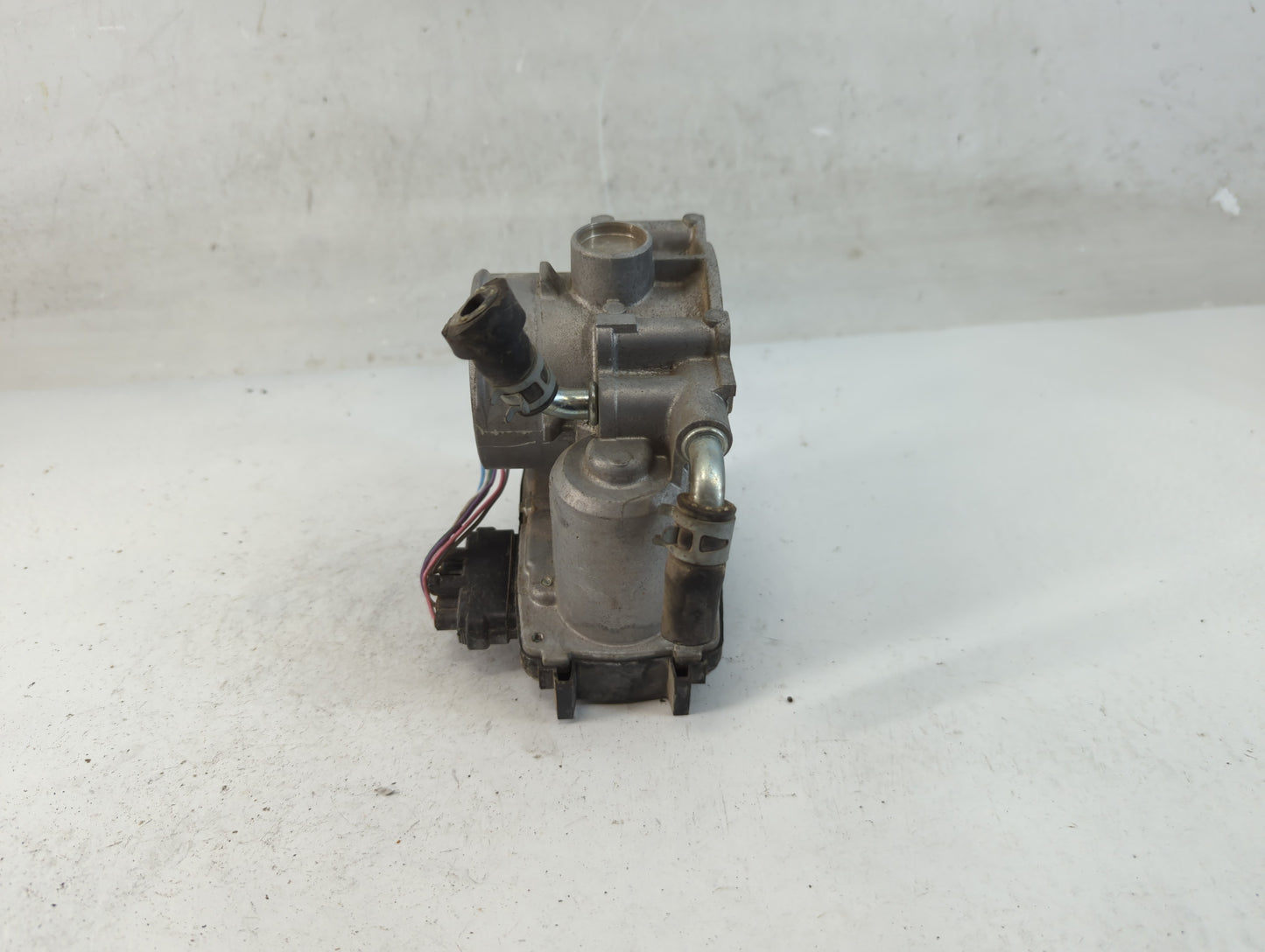2013-2017 Mitsubishi Outlander Sport Throttle Body Fits Fits 2013 2014 2015 2016 2017 OEM Used Auto Parts - Oemusedautoparts1.com