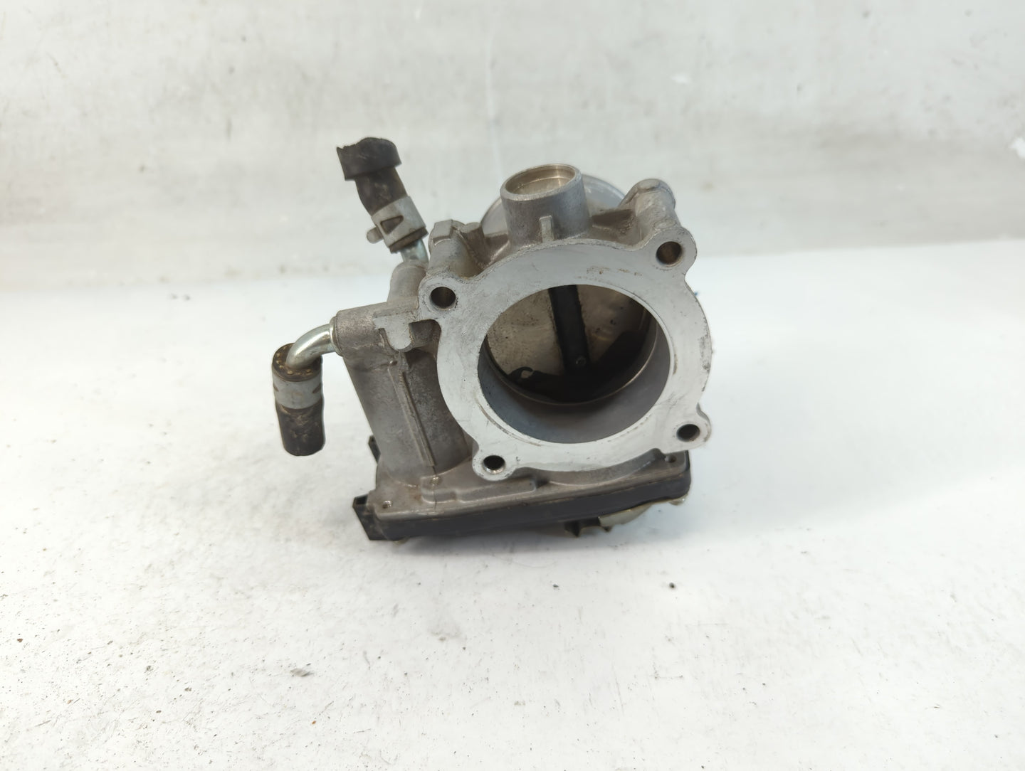 2013-2017 Mitsubishi Outlander Sport Throttle Body Fits Fits 2013 2014 2015 2016 2017 OEM Used Auto Parts - Oemusedautoparts1.com