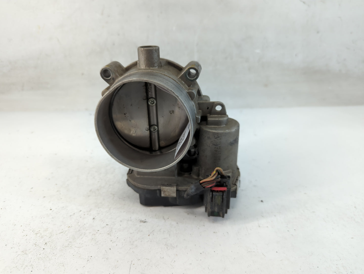 2013-2022 Dodge Challenger Throttle Body P/N:2462 53034251AB Fits Fits 2012 2013 2014 2015 2016 2017 2018 2019 2020 2021 2022 OEM Used Auto Parts - Oemusedautoparts1.com
