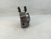 2013-2014 Hyundai Veloster Throttle Body P/N:35100-2B320 Fits Fits 2013 2014 2015 2016 OEM Used Auto Parts - Oemusedautoparts1.com