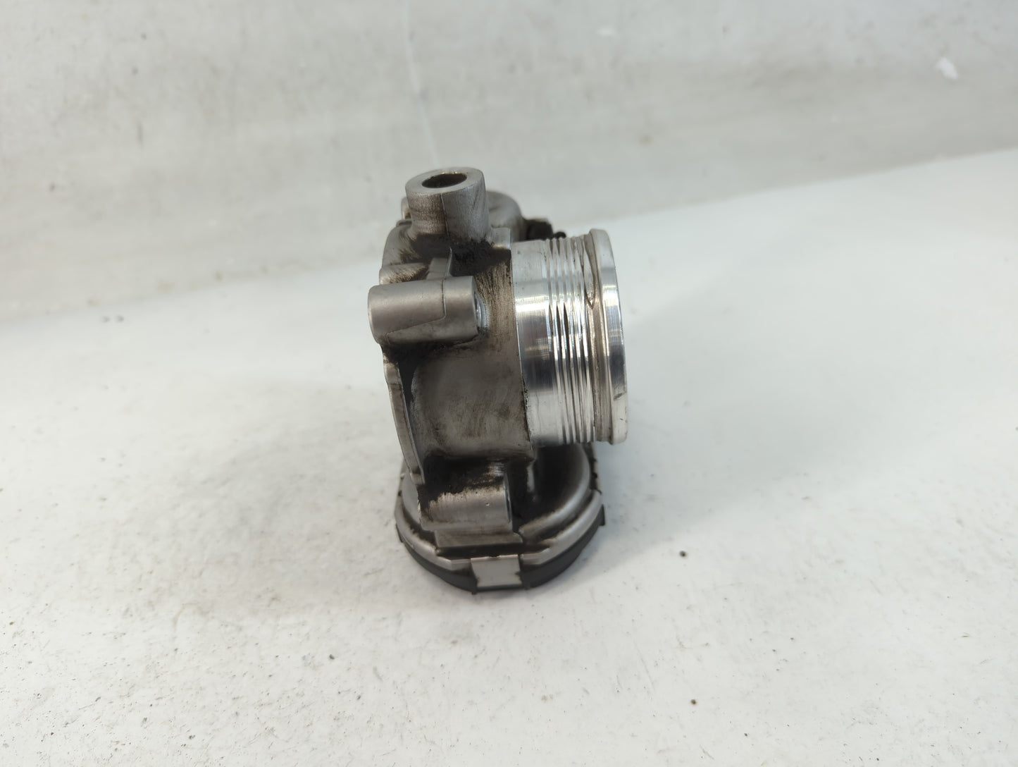 2014-2018 Ford Focus Throttle Body P/N:CM5E 9F991 AD Fits Fits 2014 2015 2016 2017 2018 2019 2020 2021 2022 OEM Used Auto Parts