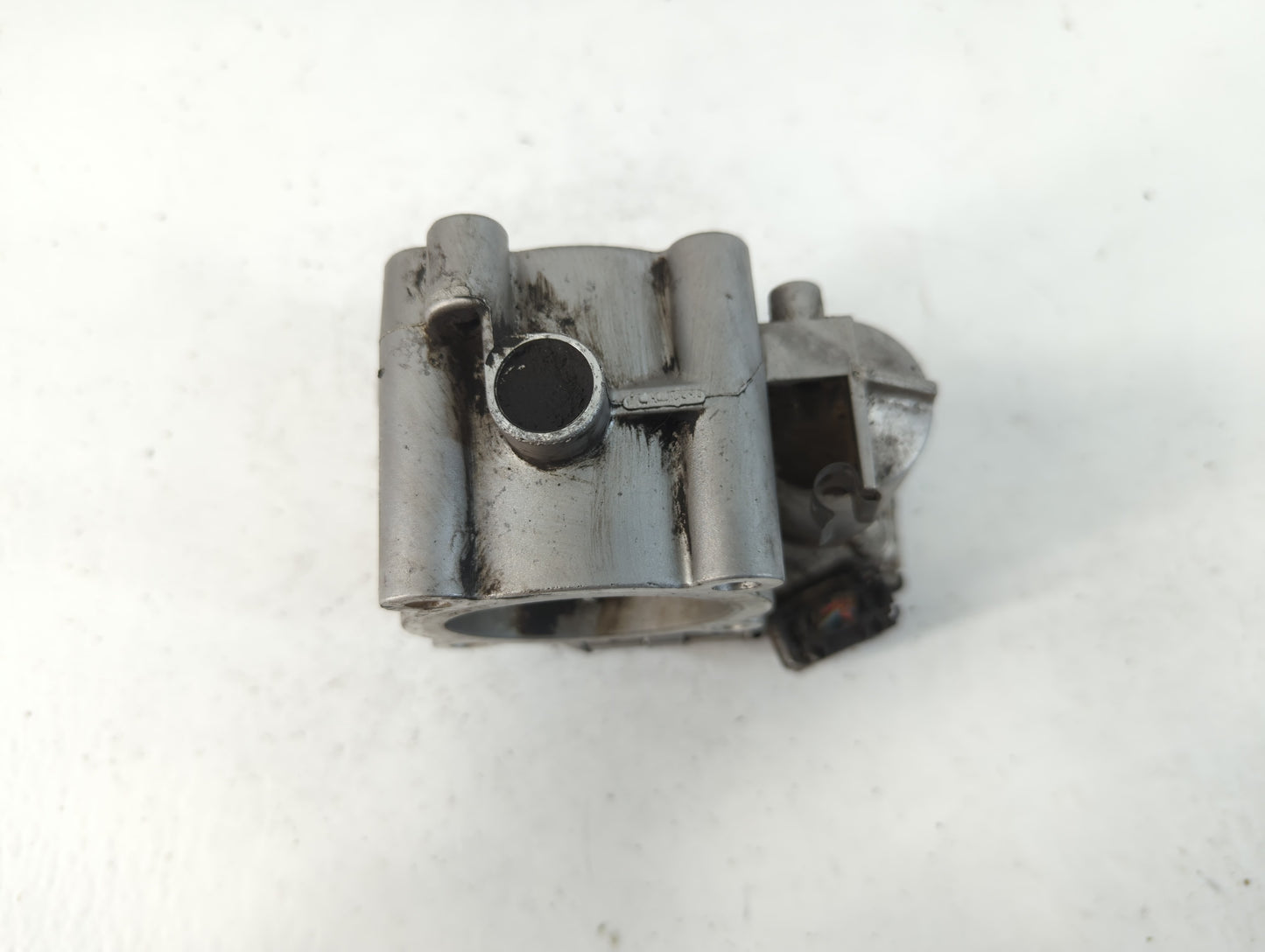 2011-2019 Ford F-350 Super Duty Throttle Body P/N:A 642 090 02 70 Fits Fits 2011 2012 2013 2014 2015 2016 2017 2018 2019 OEM Used Auto Parts