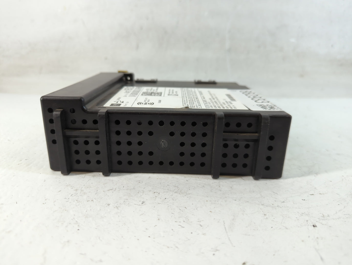 2018-2019 Chevrolet Silverado 1500 Radio AM FM Cd Player Receiver Replacement P/N:84278523 Fits Fits 2018 2019 2020 OEM Used Auto Parts - Oemusedautoparts1.com