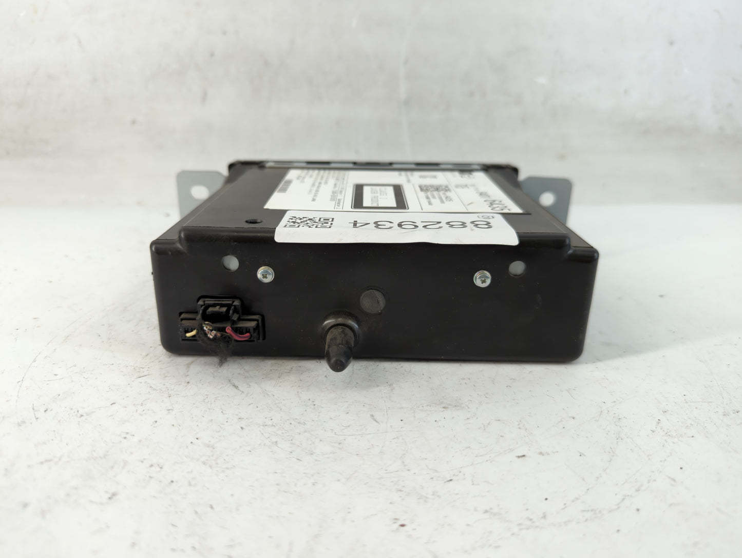 2015-2019 Chevrolet Silverado 1500 Radio AM FM Cd Player Receiver Replacement P/N:84016435 Fits Fits 2015 2016 2017 2018 2019 2020 OEM Used Auto Parts - Oemusedautoparts1.com