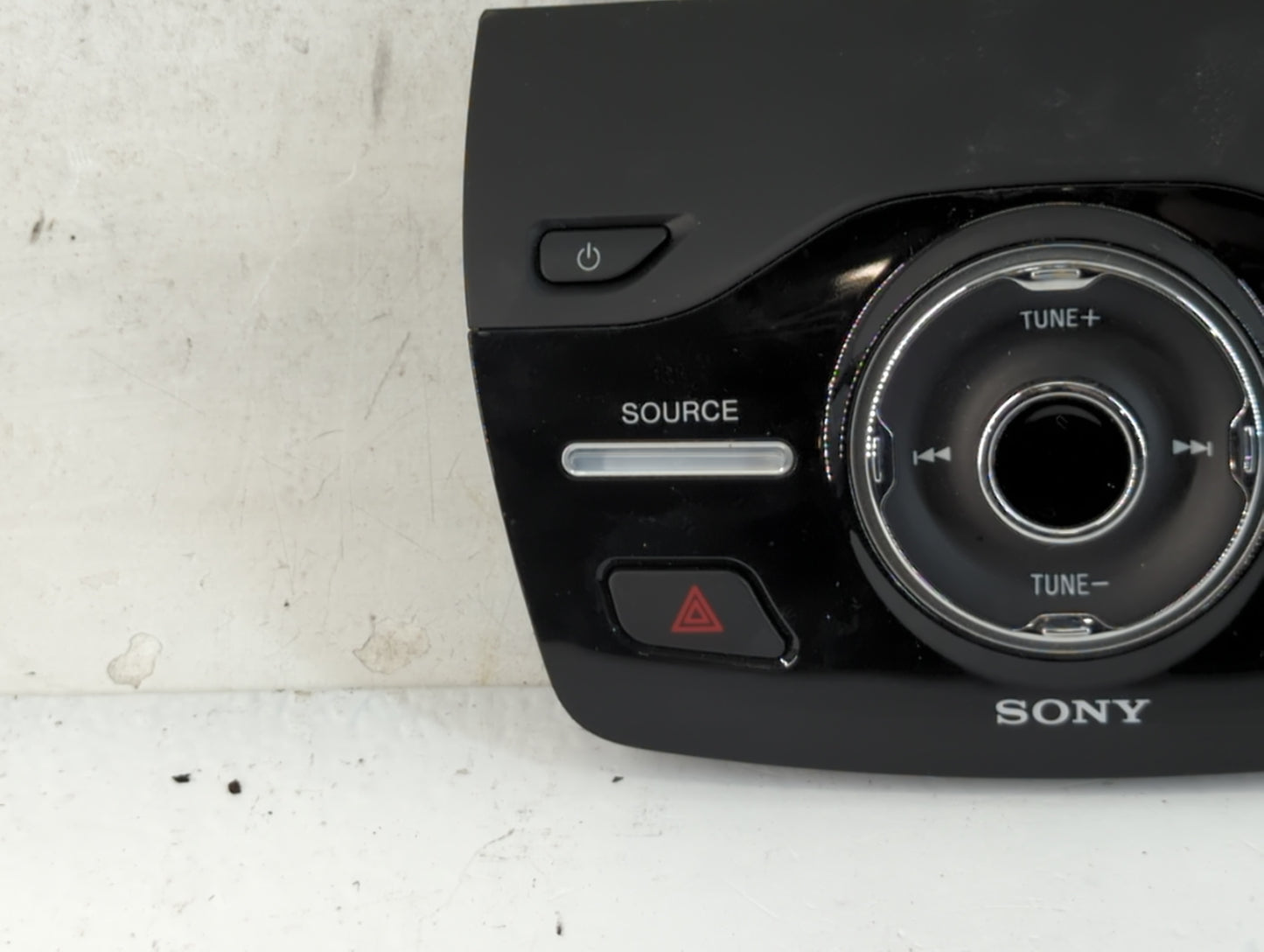 2017-2019 Ford Escape Radio AM FM Cd Player Receiver Replacement P/N:JJ5T-18K811-FA Fits Fits 2017 2018 2019 OEM Used Auto Parts