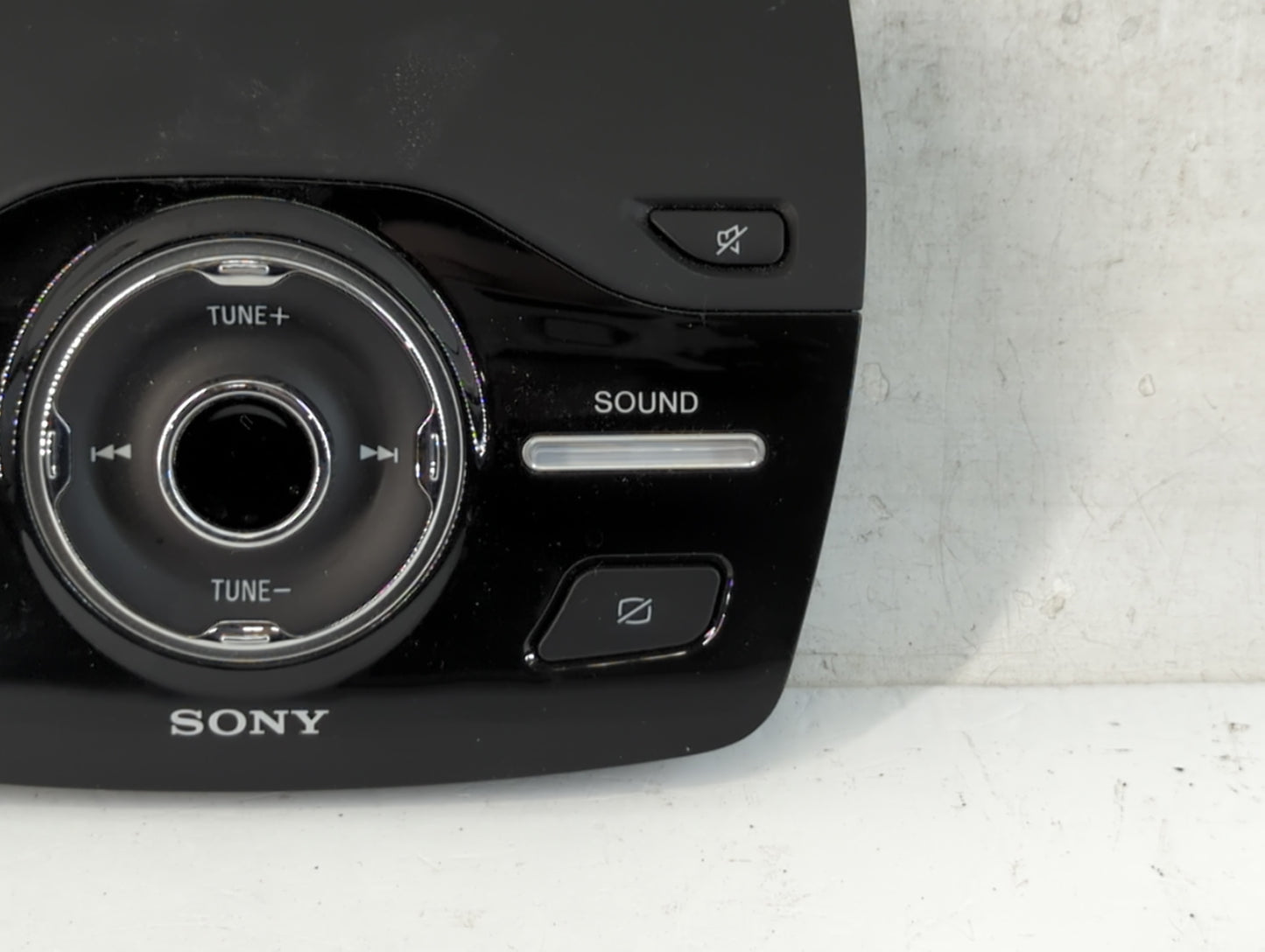 2017-2019 Ford Escape Radio AM FM Cd Player Receiver Replacement P/N:JJ5T-18K811-FA Fits Fits 2017 2018 2019 OEM Used Auto Parts