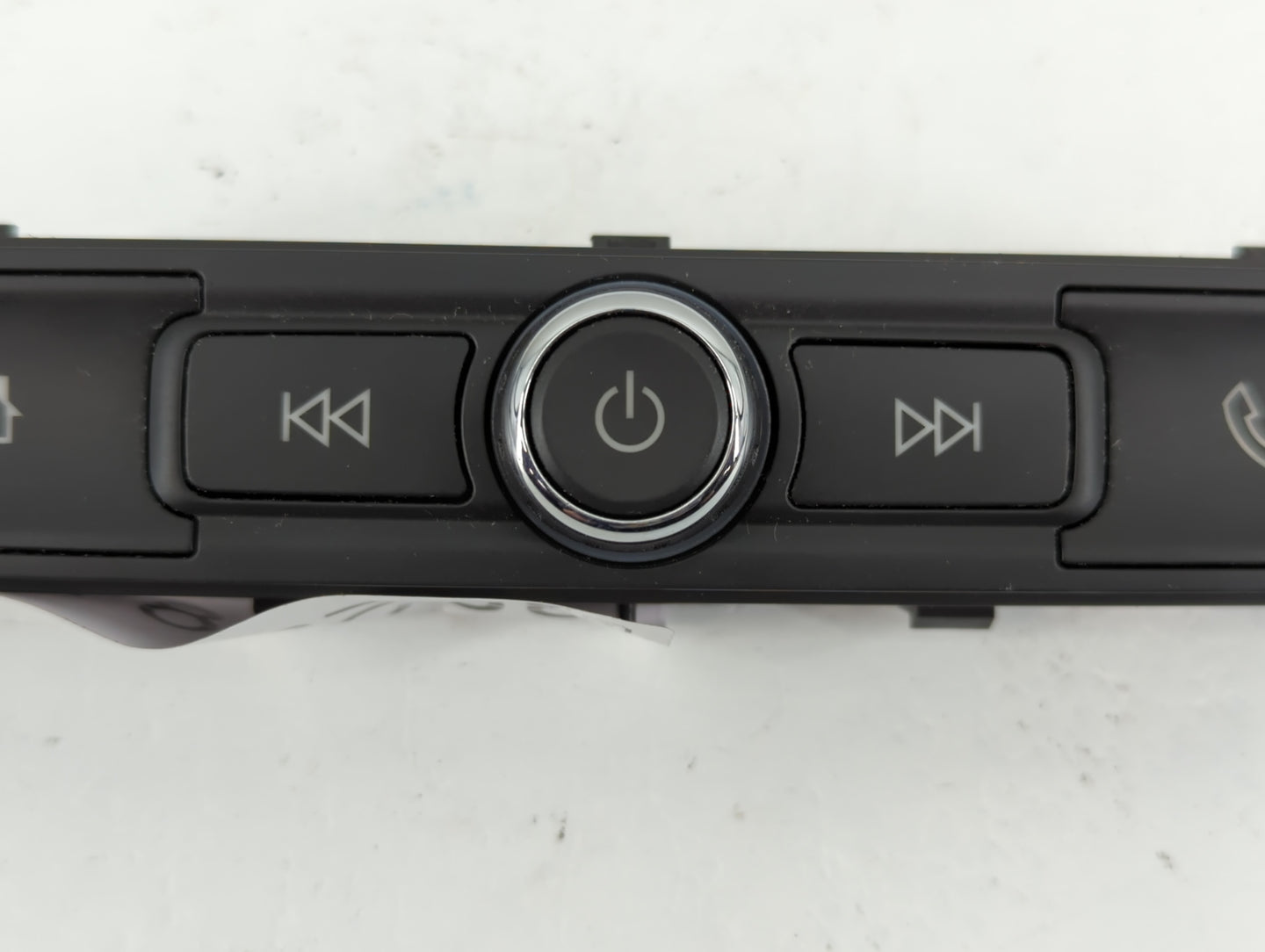 2018-2021 Gmc Terrain Radio AM FM Cd Player Receiver Replacement P/N:84491776 Fits Fits 2018 2019 2020 2021 OEM Used Auto Parts - Oemusedautoparts1.com