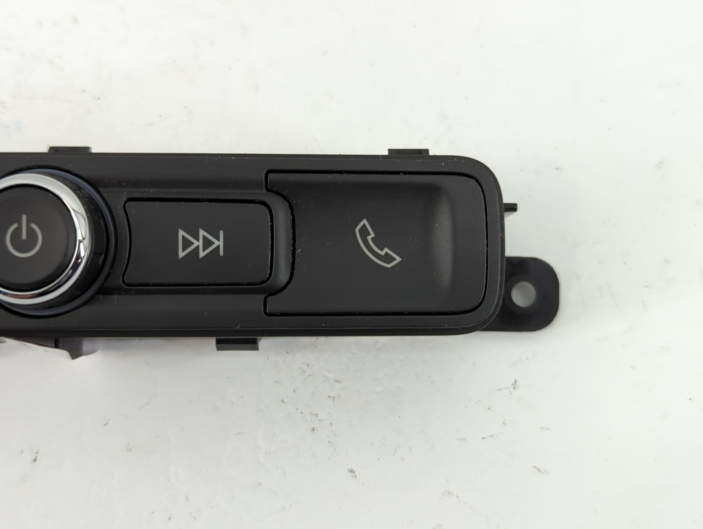 2018-2021 Gmc Terrain Radio AM FM Cd Player Receiver Replacement P/N:84491776 Fits Fits 2018 2019 2020 2021 OEM Used Auto Parts - Oemusedautoparts1.com