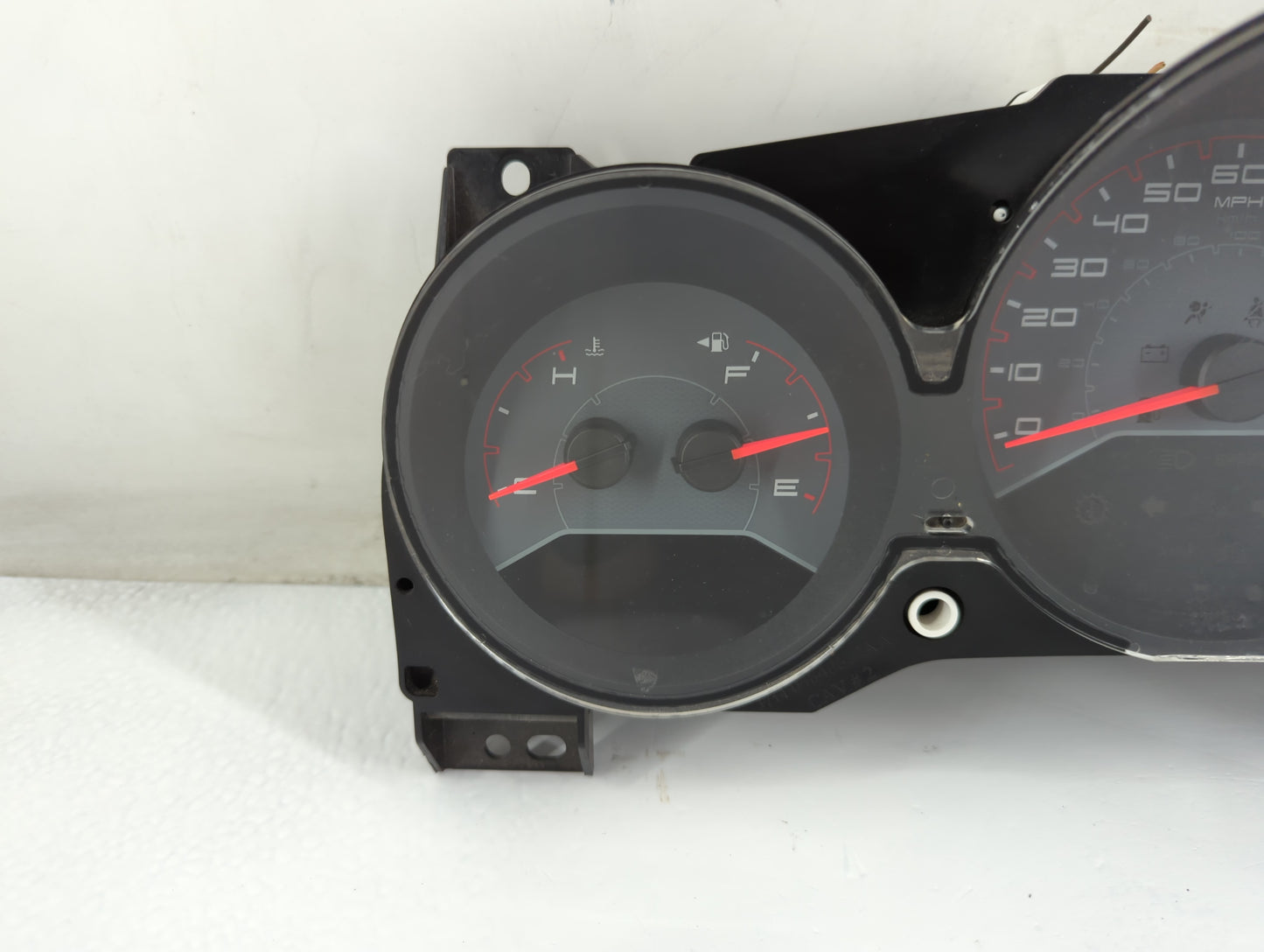 2011-2014 Dodge Avenger Instrument Cluster Speedometer Gauges P/N:P56046511AH Fits Fits 2011 2012 2013 2014 OEM Used Auto Parts - Oemusedautoparts1.com