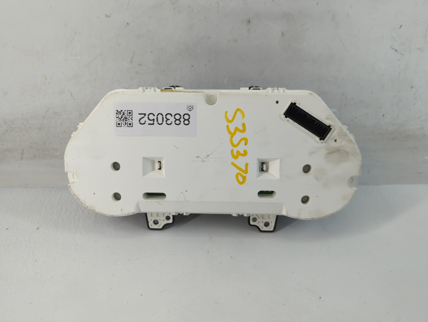 2019-2020 Kia Sorento Instrument Cluster Speedometer Gauges P/N:94021-C6BB0 Fits Fits 2019 2020 OEM Used Auto Parts