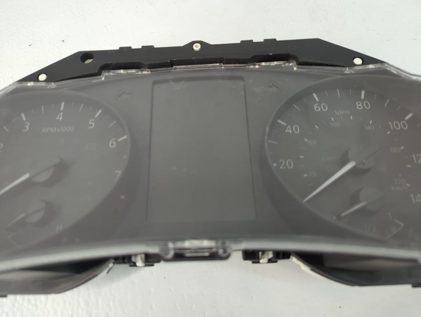 2017 Nissan Rogue Instrument Cluster Speedometer Gauges P/N:5HK0A/MCZ3 Fits OEM Used Auto Parts - Oemusedautoparts1.com