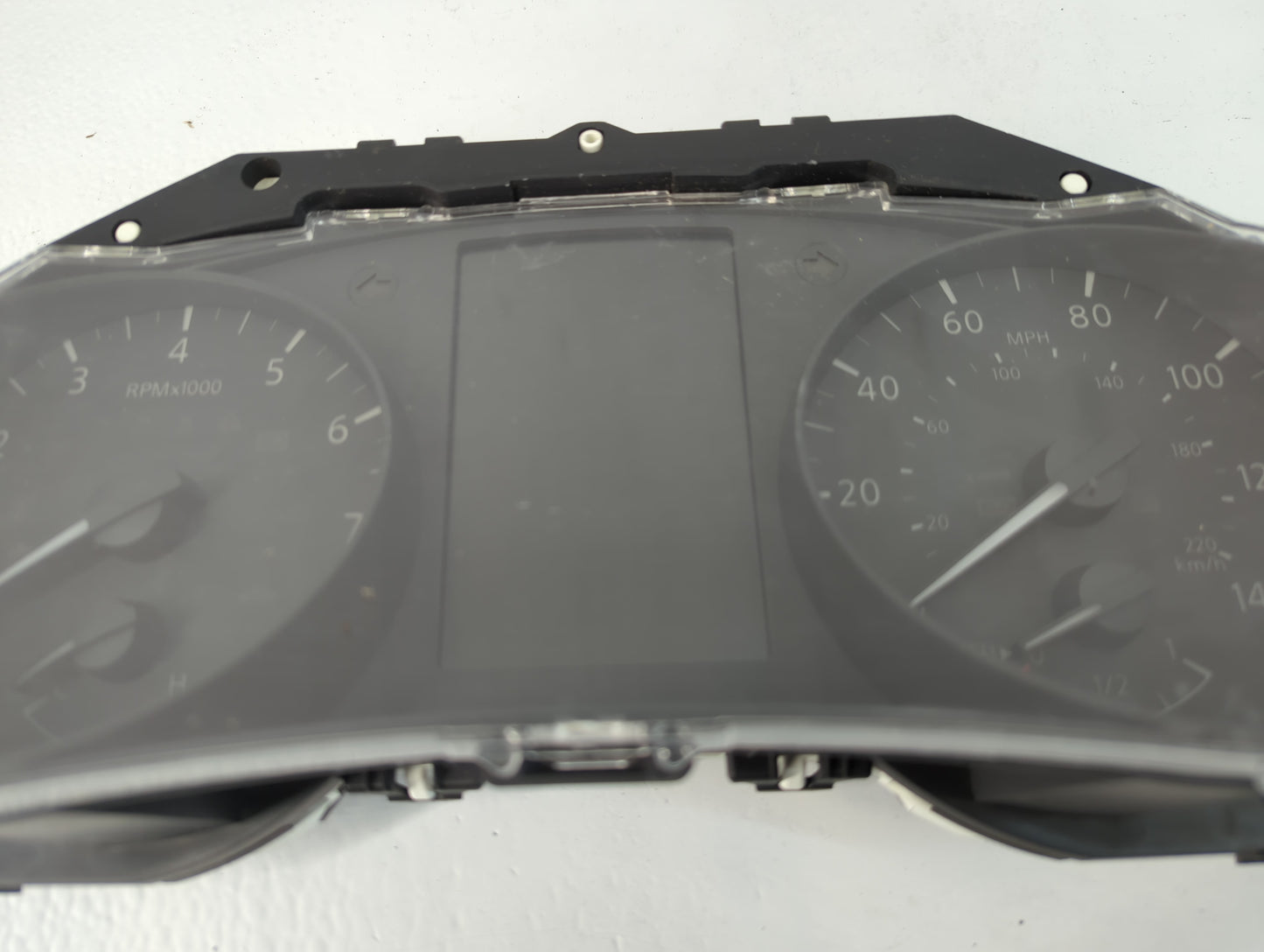 2017 Nissan Rogue Instrument Cluster Speedometer Gauges P/N:5HK0A/MCZ3 Fits OEM Used Auto Parts - Oemusedautoparts1.com