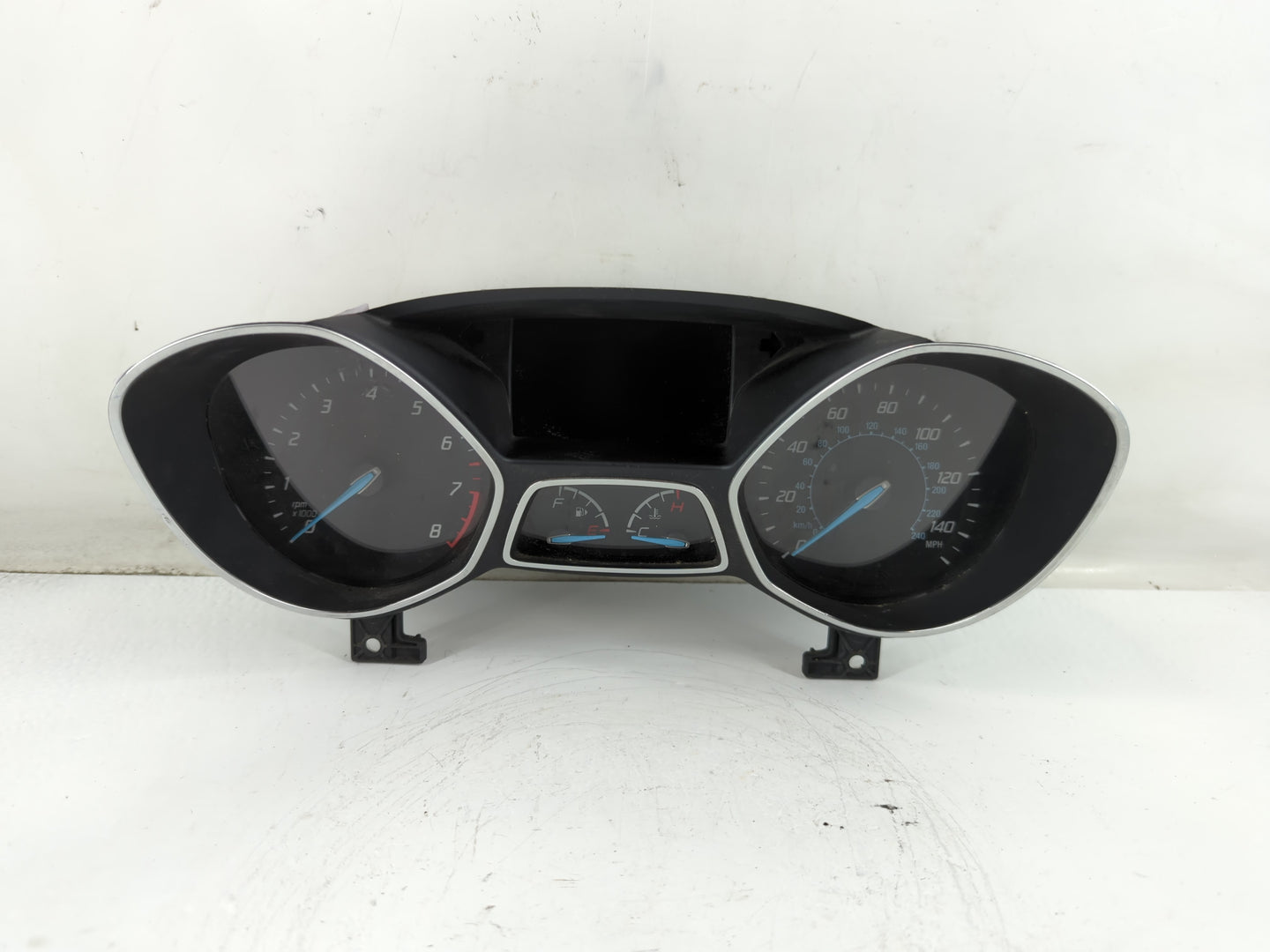 2013-2014 Ford Escape Instrument Cluster Speedometer Gauges Fits Fits 2013 2014 OEM Used Auto Parts - Oemusedautoparts1.com