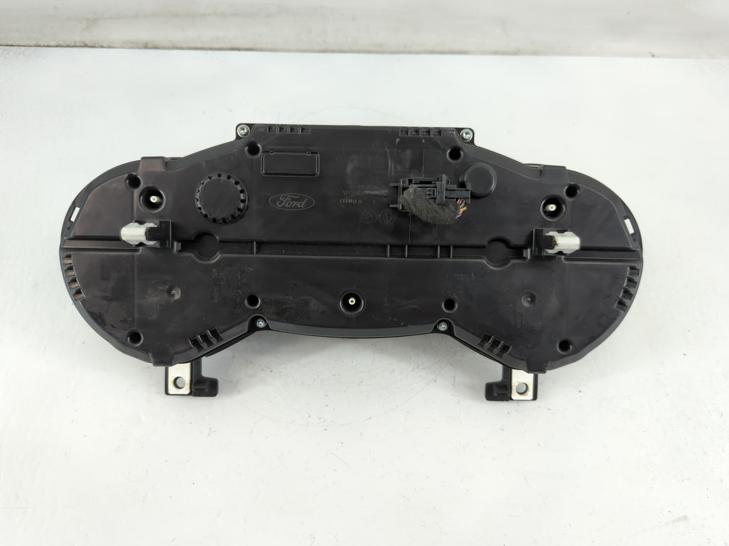 2013-2014 Ford Escape Instrument Cluster Speedometer Gauges Fits Fits 2013 2014 OEM Used Auto Parts - Oemusedautoparts1.com