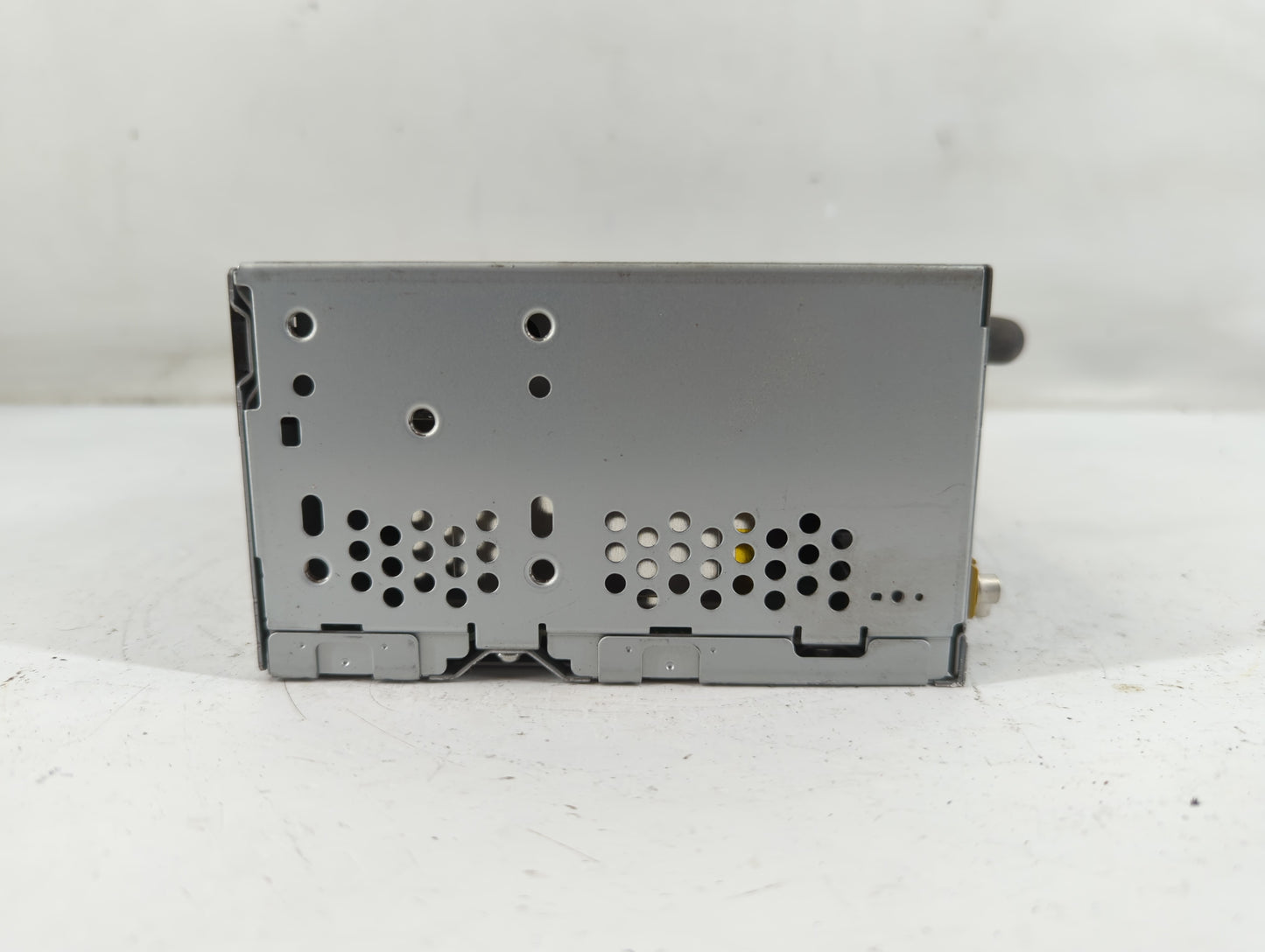 2012-2013 Ford Edge Radio AM FM Cd Player Receiver Replacement Fits Fits 2012 2013 OEM Used Auto Parts - Oemusedautoparts1.com
