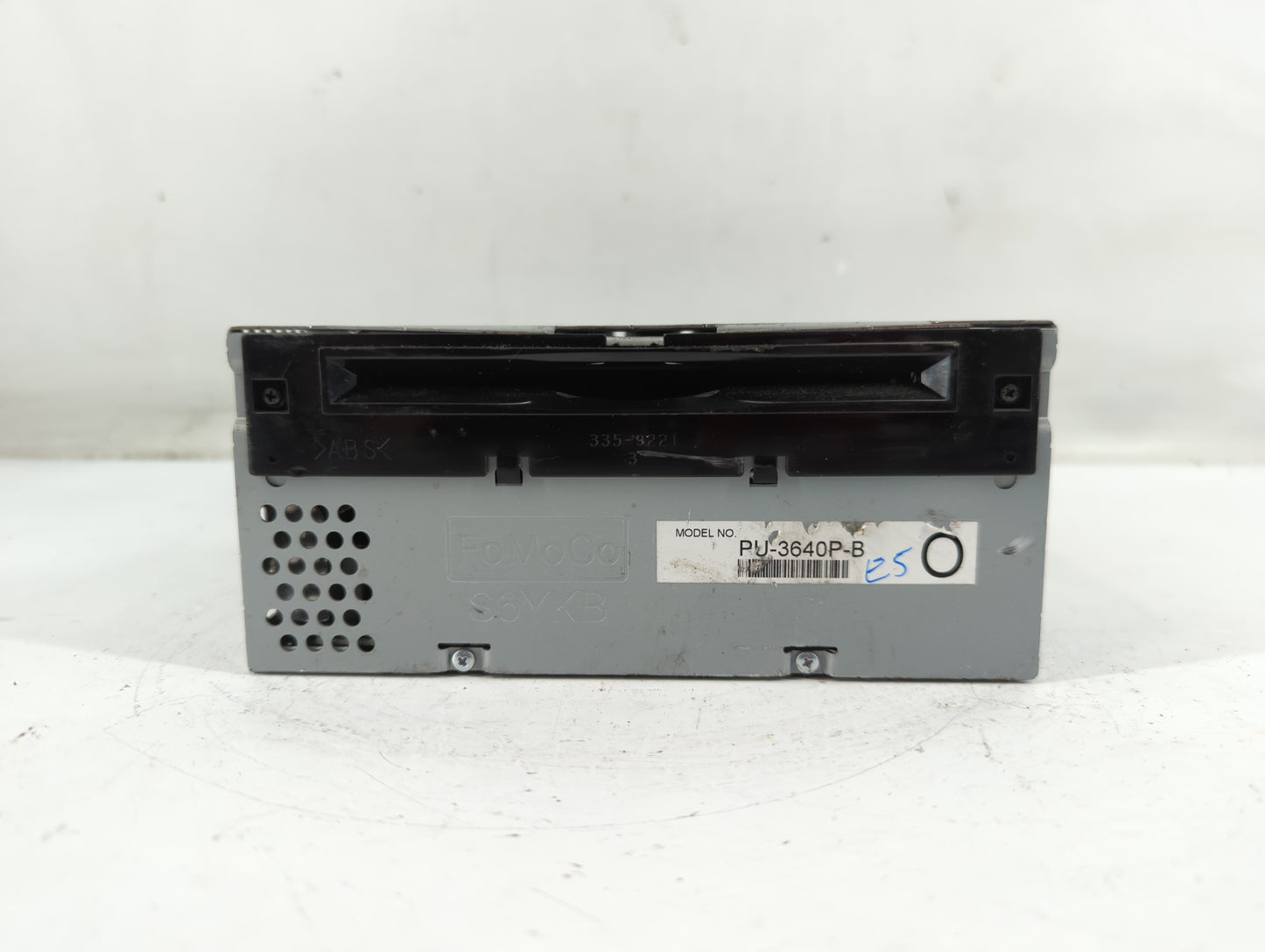 2015-2016 Ford F-150 Radio AM FM Cd Player Receiver Replacement P/N:FL3T-19C107-HG Fits Fits 2015 2016 OEM Used Auto Parts