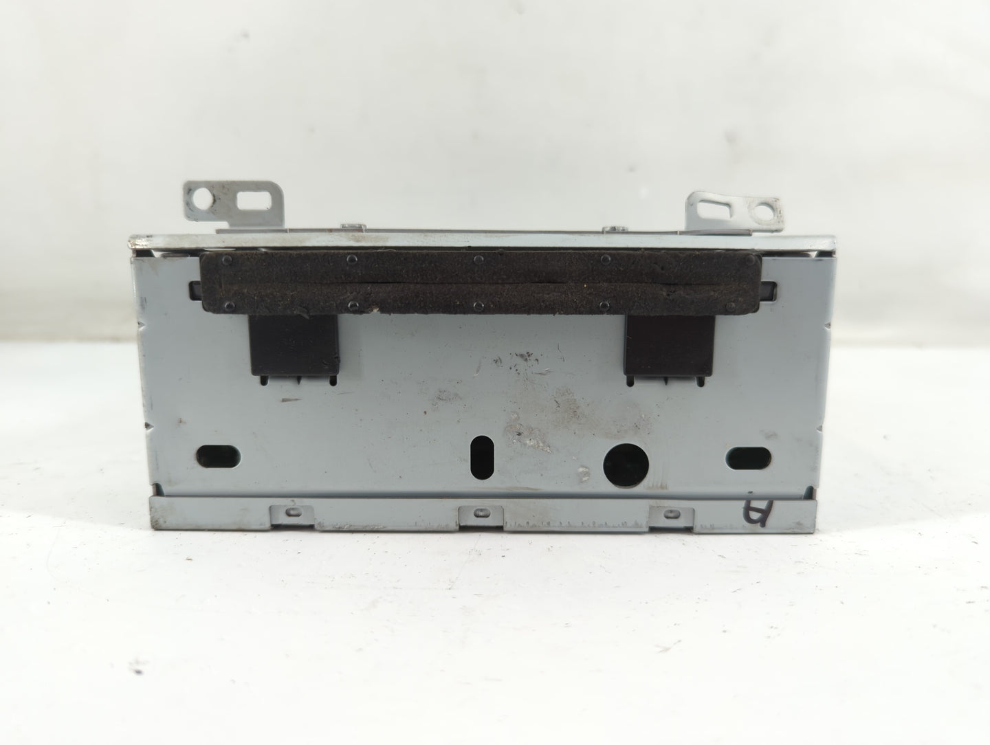 2017-2018 Ford Focus Radio AM FM Cd Player Receiver Replacement P/N:FM5T-19C107-JG Fits Fits 2017 2018 OEM Used Auto Parts - Oemusedautoparts1.com