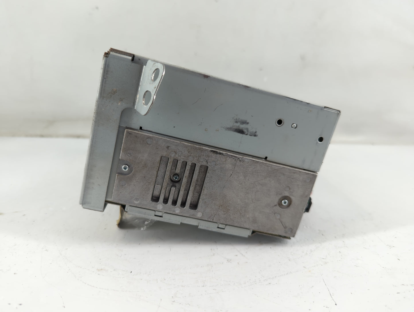 2008-2014 Cadillac Cts Radio AM FM Cd Player Receiver Replacement P/N:22810951 Fits Fits 2008 2009 2010 2011 2012 2013 2014 OEM Used Auto Parts