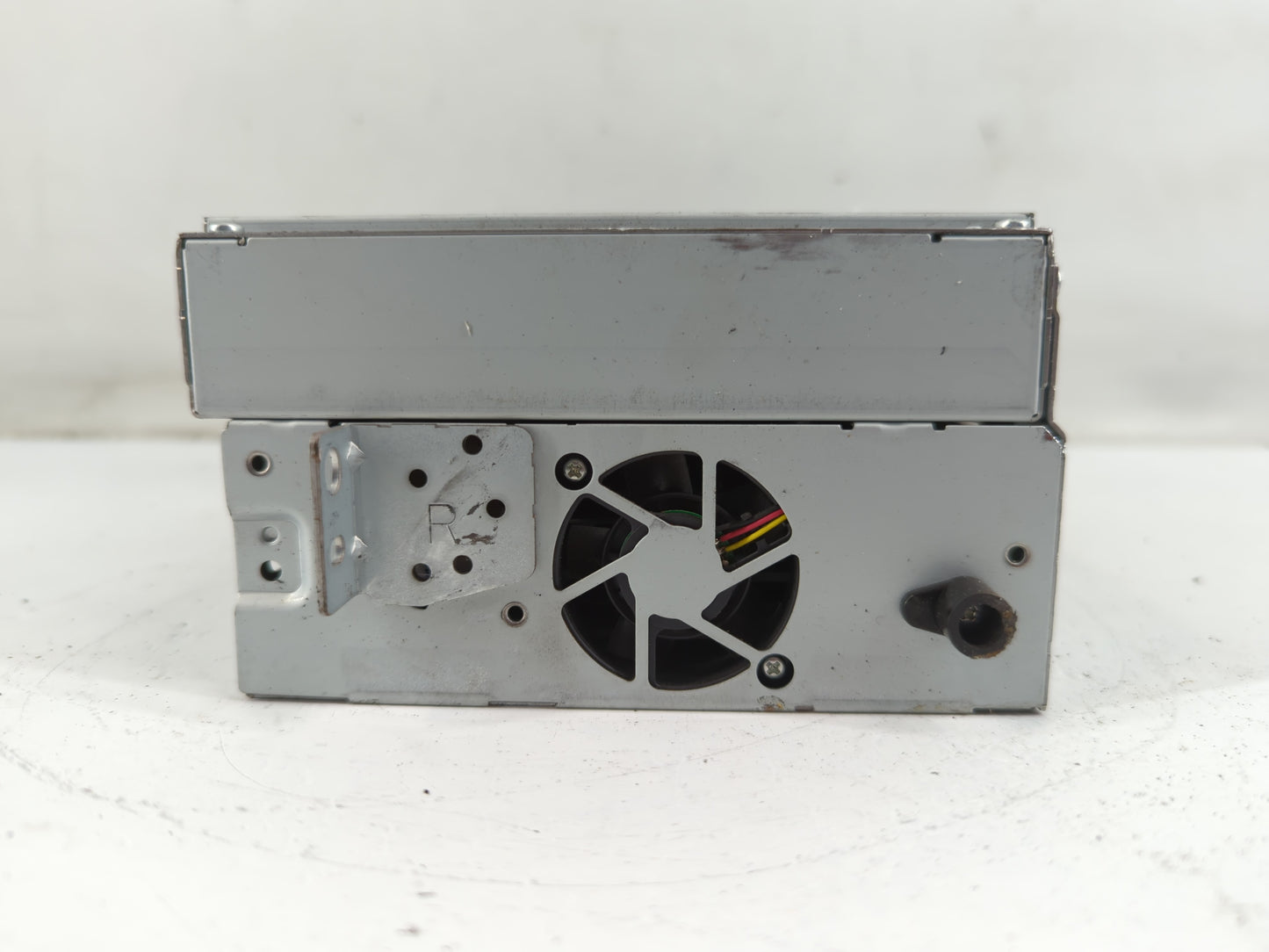 2010-2011 Jaguar Xj Radio AM FM Cd Player Receiver Replacement P/N:BF6N-18C815-JB 31328814 AA Fits Fits 2010 2011 OEM Used Auto Parts