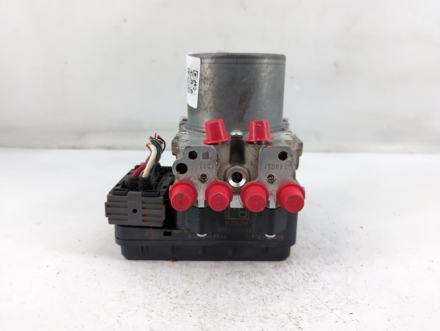 2016 Lexus Es350 ABS Pump Control Module Replacement P/N:44540-30650 Fits OEM Used Auto Parts - Oemusedautoparts1.com