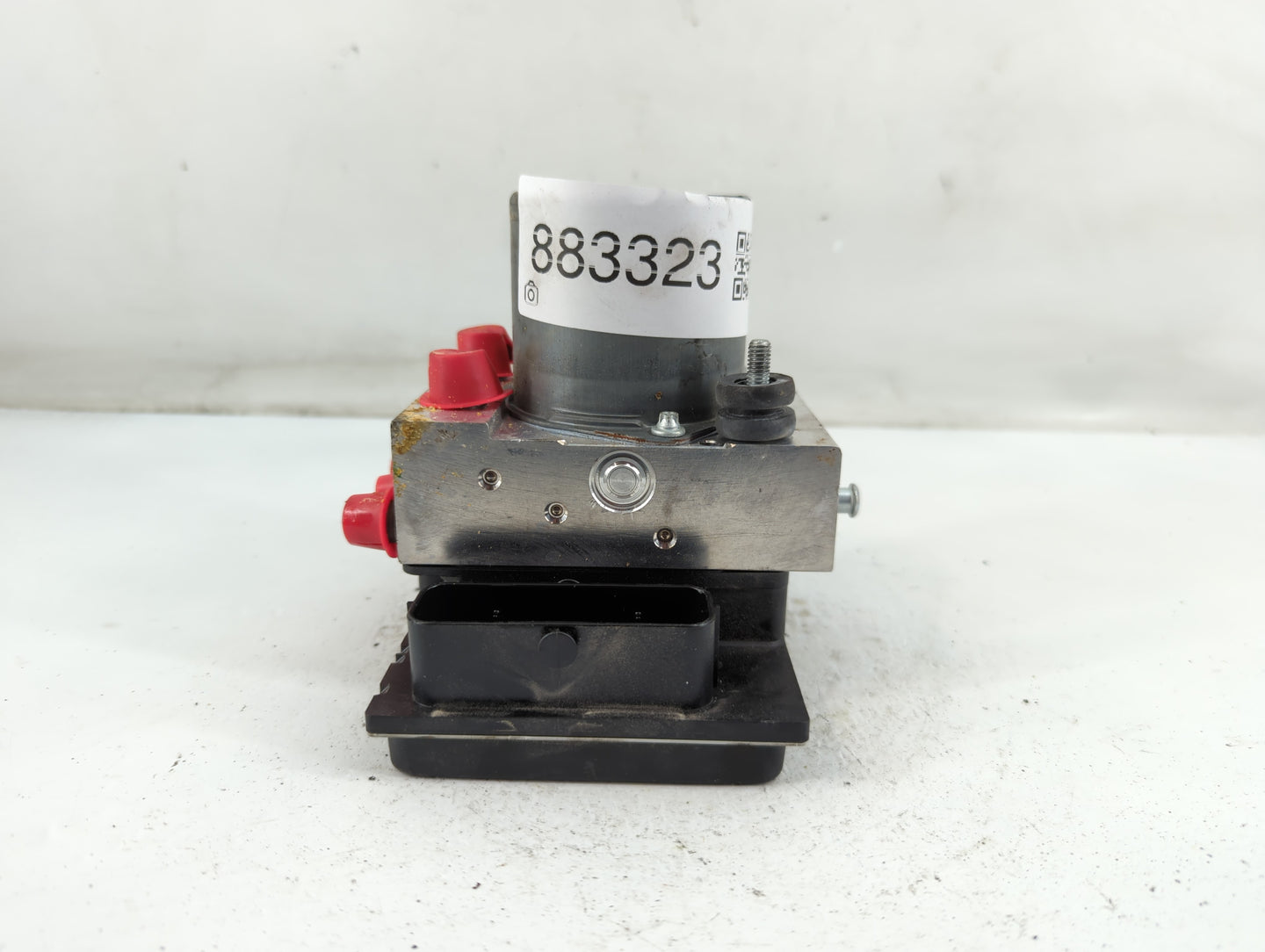 2010-2011 Land Rover Range Rover Sport ABS Pump Control Module Replacement P/N:0 265 236 276 Fits Fits 2010 2011 2012 OEM Used Auto Parts - Oemusedautoparts1.com