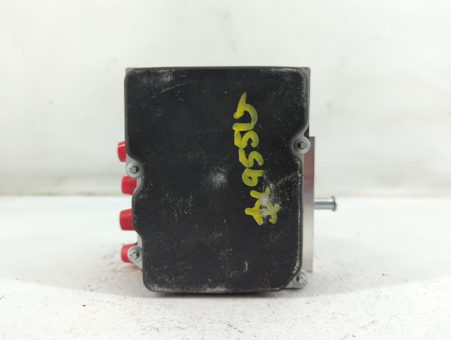 2010-2011 Land Rover Range Rover Sport ABS Pump Control Module Replacement P/N:0 265 236 276 Fits Fits 2010 2011 2012 OEM Used Auto Parts - Oemusedautoparts1.com