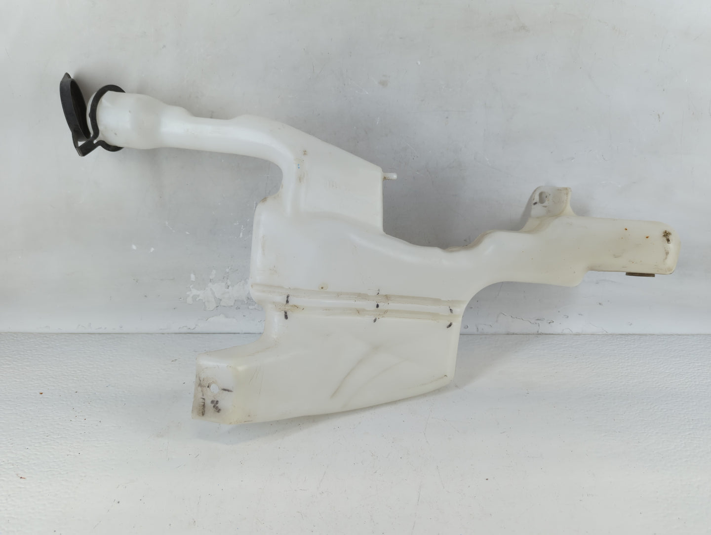 2011-2019 Ford Fiesta Windshield Washer Fluid Reservoir Bottle Oem - Oemusedautoparts1.com