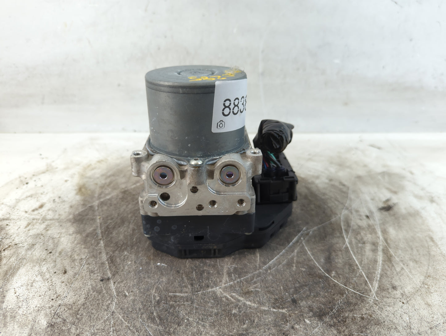 2016-2017 Infiniti Q50 ABS Pump Control Module Replacement P/N:47660 4GK1A 133000-0812 Fits Fits 2016 2017 OEM Used Auto Parts - Oemusedautoparts1.com