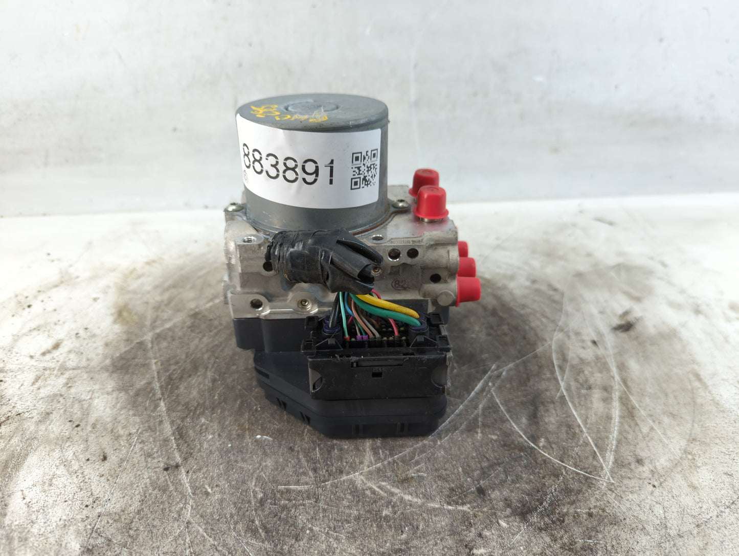 2016-2017 Infiniti Q50 ABS Pump Control Module Replacement P/N:47660 4GK1A 133000-0812 Fits Fits 2016 2017 OEM Used Auto Parts - Oemusedautoparts1.com