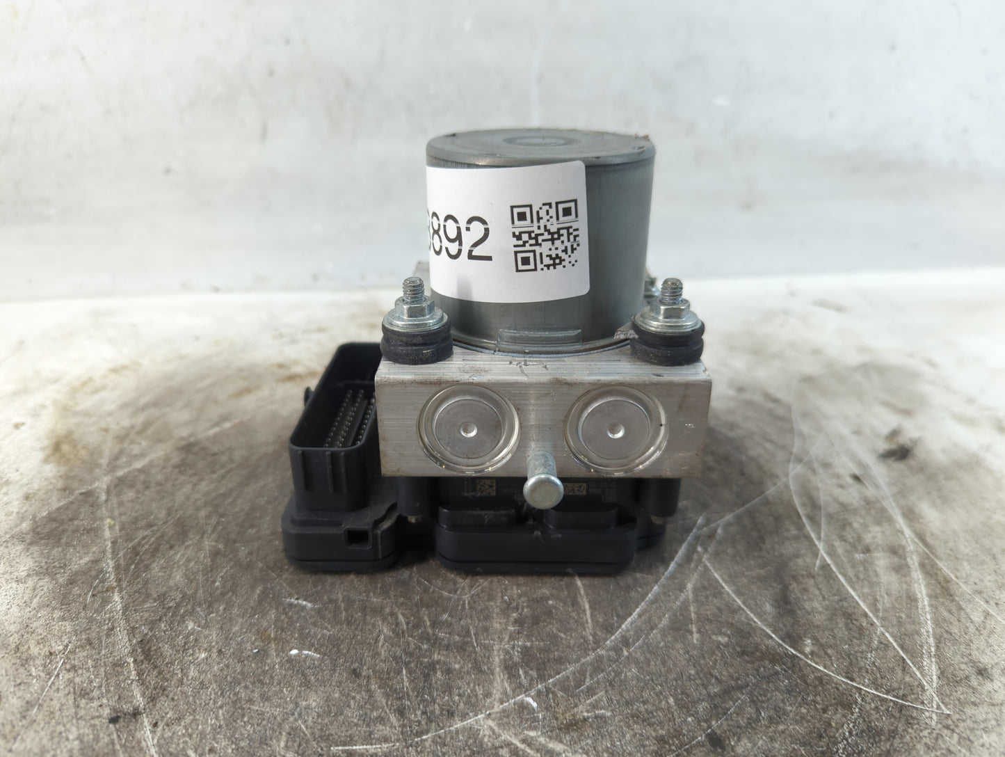 2018 Chevrolet Camaro ABS Pump Control Module Replacement P/N:065055766 8424 4637 Fits OEM Used Auto Parts - Oemusedautoparts1.com