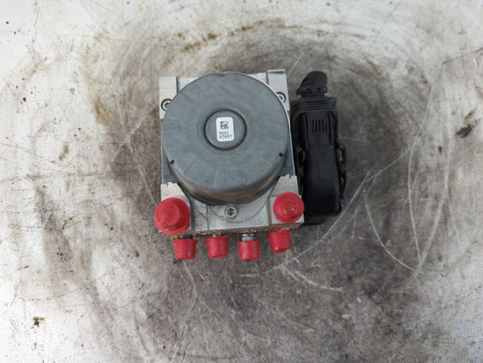 2018-2022 Dodge Challenger ABS Pump Control Module Replacement P/N:P68394697AD Fits Fits 2018 2019 2020 2021 2022 OEM Used Auto Parts