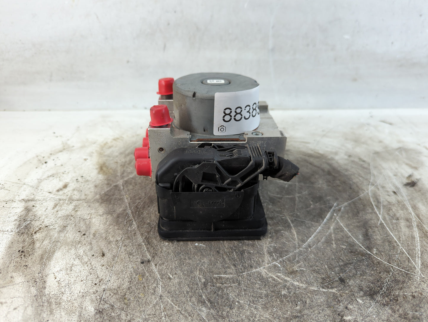 2018-2022 Dodge Challenger ABS Pump Control Module Replacement P/N:P68394697AD Fits Fits 2018 2019 2020 2021 2022 OEM Used Auto Parts