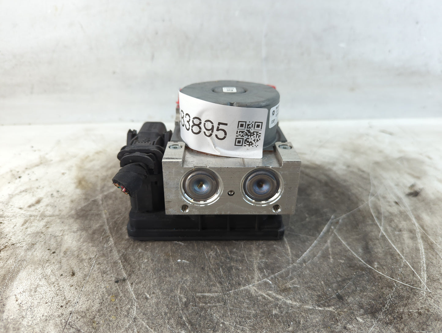 2018-2022 Dodge Challenger ABS Pump Control Module Replacement P/N:P68394697AD Fits Fits 2018 2019 2020 2021 2022 OEM Used Auto Parts