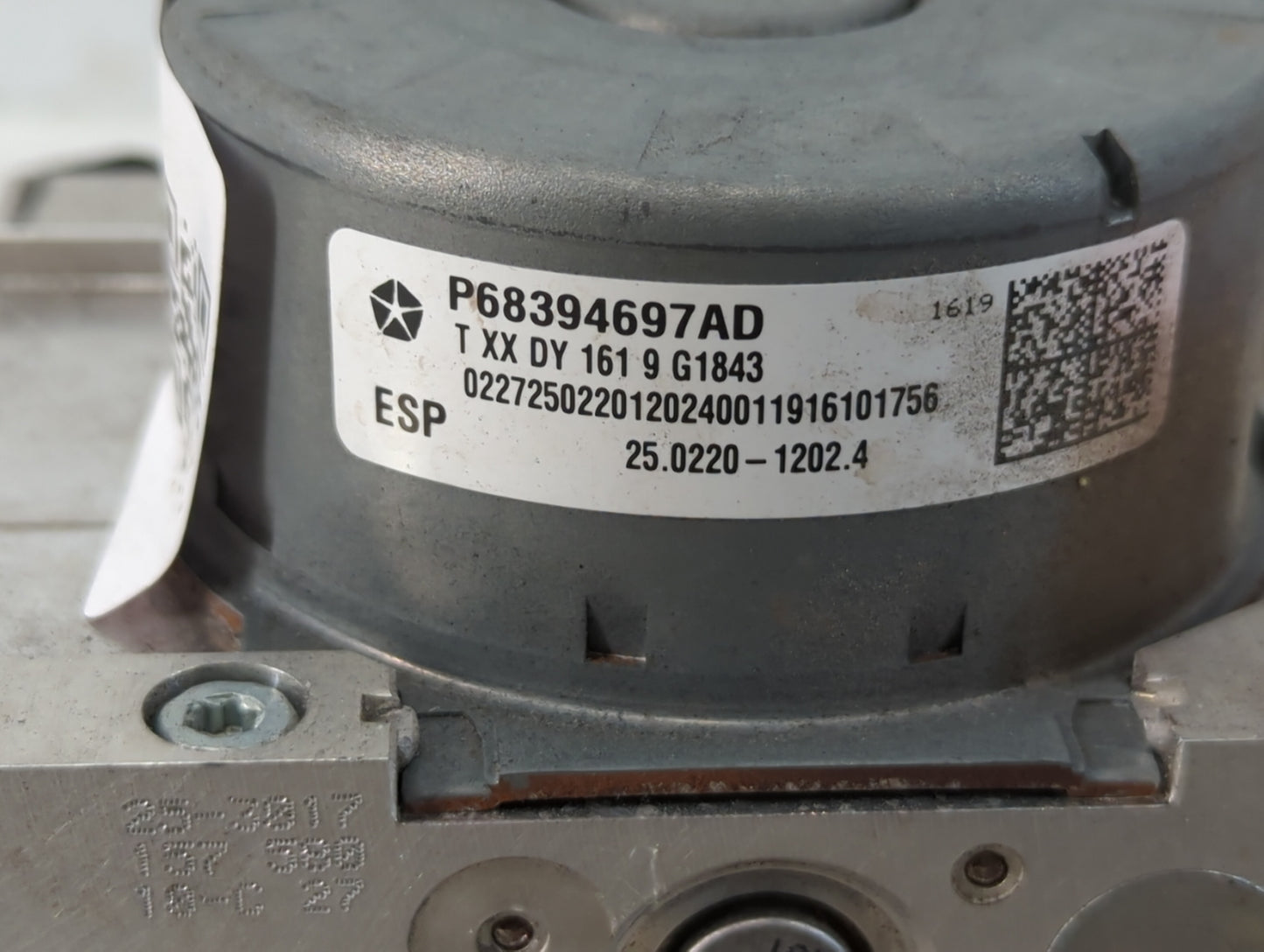 2018-2022 Dodge Challenger ABS Pump Control Module Replacement P/N:P68394697AD Fits Fits 2018 2019 2020 2021 2022 OEM Used Auto Parts