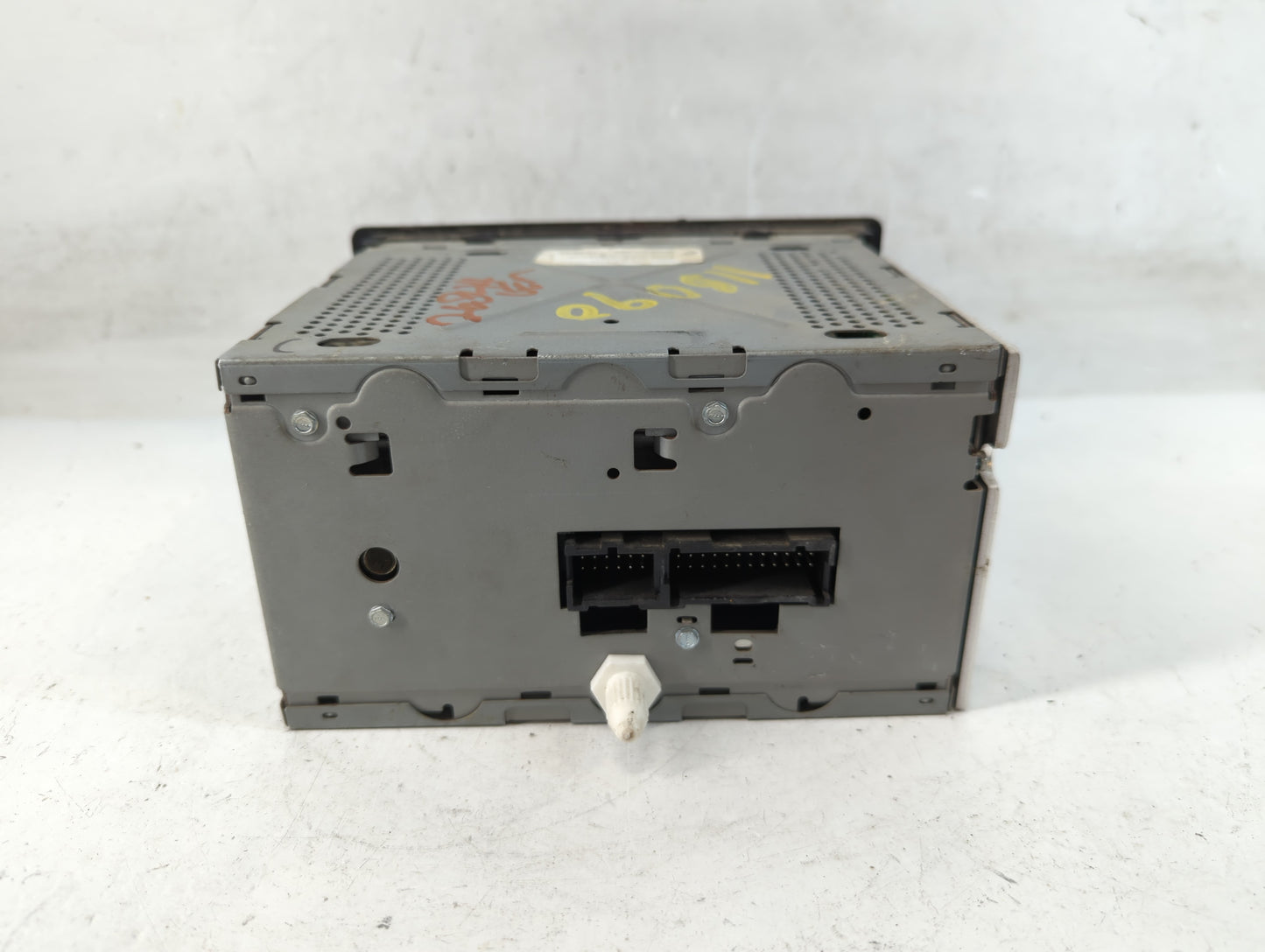 Chevrolet Avalanche Radio Control Panel - Oemusedautoparts1.com