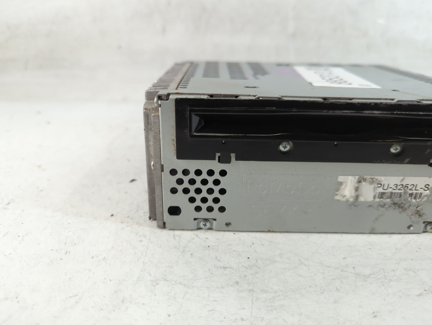 2011-2011 Ford Explorer Radio Control Panel - Oemusedautoparts1.com