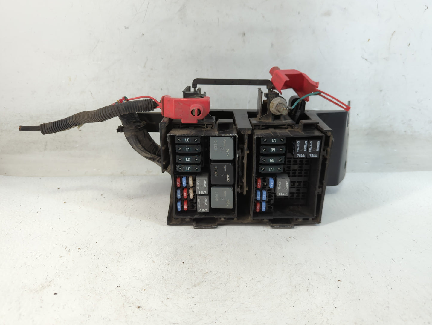 2003 Mercury Montego Fusebox Fuse Box Panel Relay Module Fits OEM Used Auto Parts - Oemusedautoparts1.com
