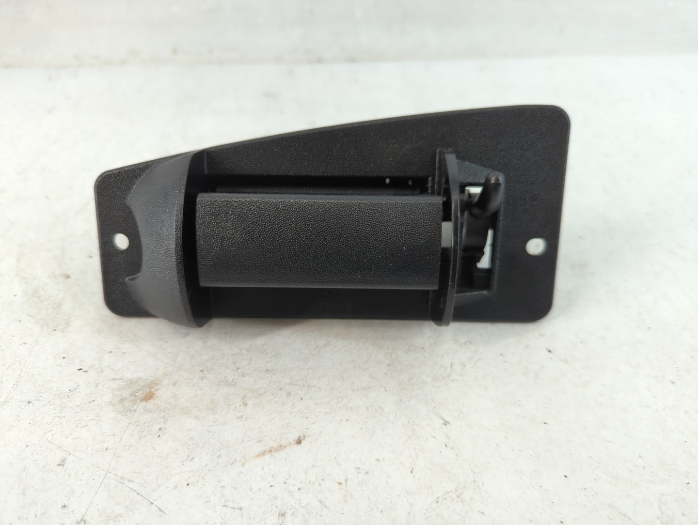 2004 Chevrolet Silverado 1500 Drivers Side Inside Front Door Handle Oem - Oemusedautoparts1.com