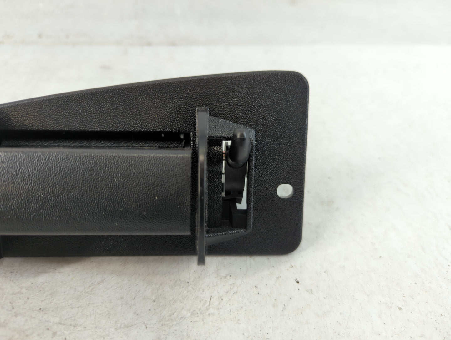 2004 Chevrolet Silverado 1500 Drivers Side Inside Front Door Handle Oem - Oemusedautoparts1.com