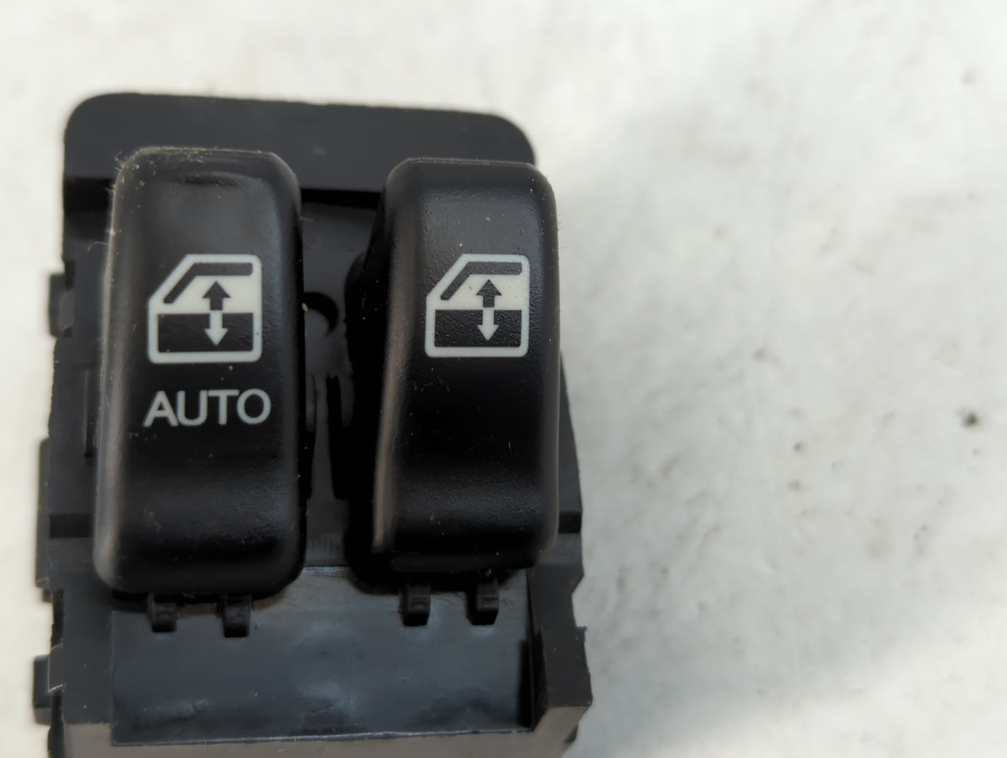 2000-2005 Chevrolet Venture Master Power Window Switch Replacement Driver Side Left Fits Fits 2000 2001 2002 2003 2004 2005 OEM Used Auto Parts