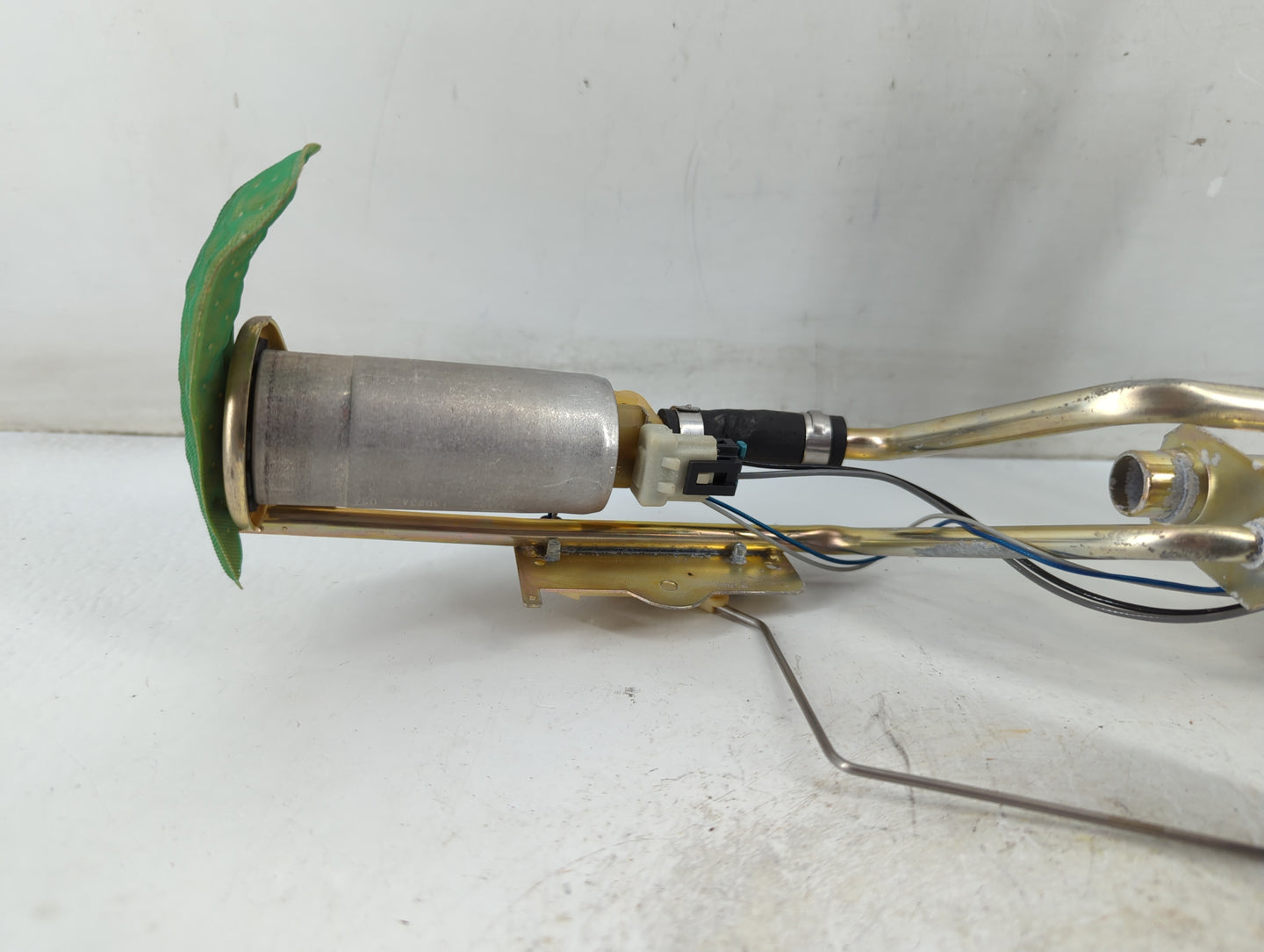 Chevrolet C1500 Electrical Gas Fuel Pump Assembly - Oemusedautoparts1.com