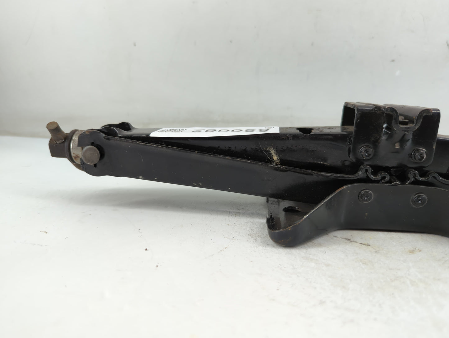 1996 Oldsmobile Bravado Spare Scissor Car Jack - Oemusedautoparts1.com