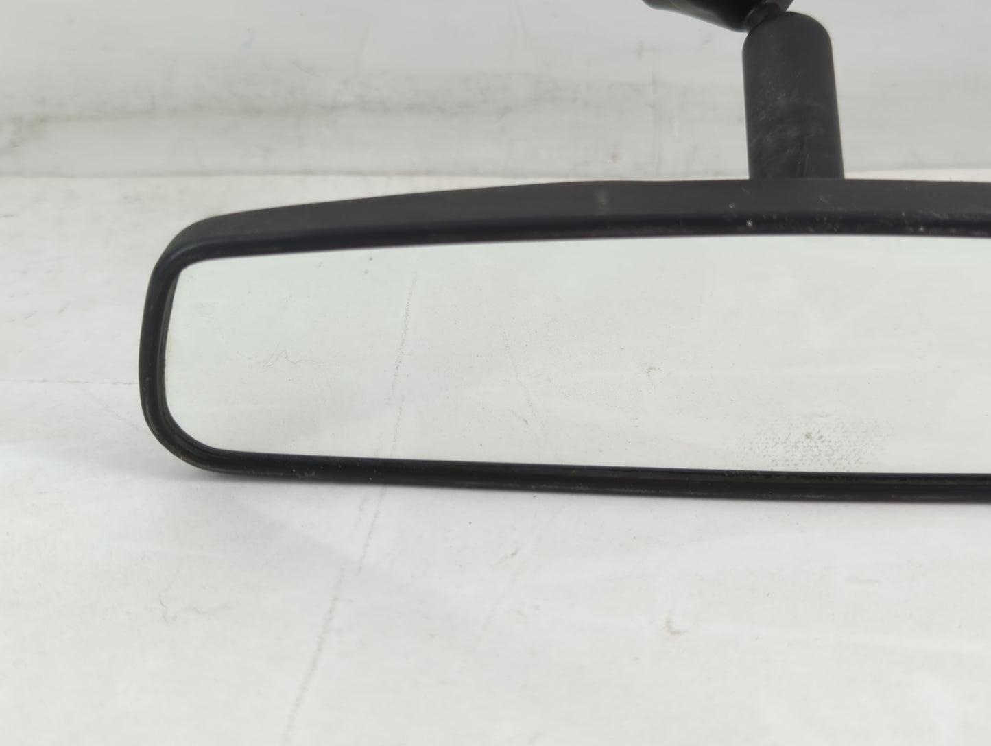 1997-2012 Chevrolet Malibu Interior Rear View Mirror Replacement OEM P/N:E8011083 Fits OEM Used Auto Parts